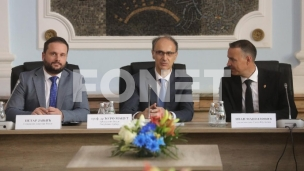 Macut samo na konferenciji
